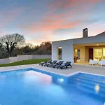 Villa Histria *