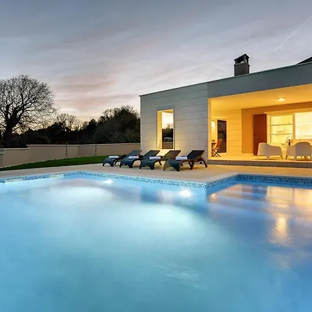 Villa Histria *